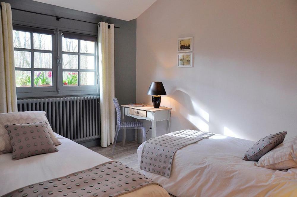 Au Jardin De Lisa Bed and Breakfast Cherreau Eksteriør billede