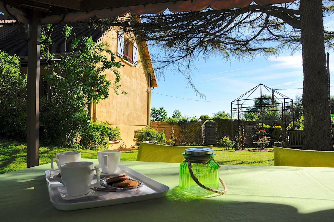 Au Jardin De Lisa Bed and Breakfast Cherreau Eksteriør billede